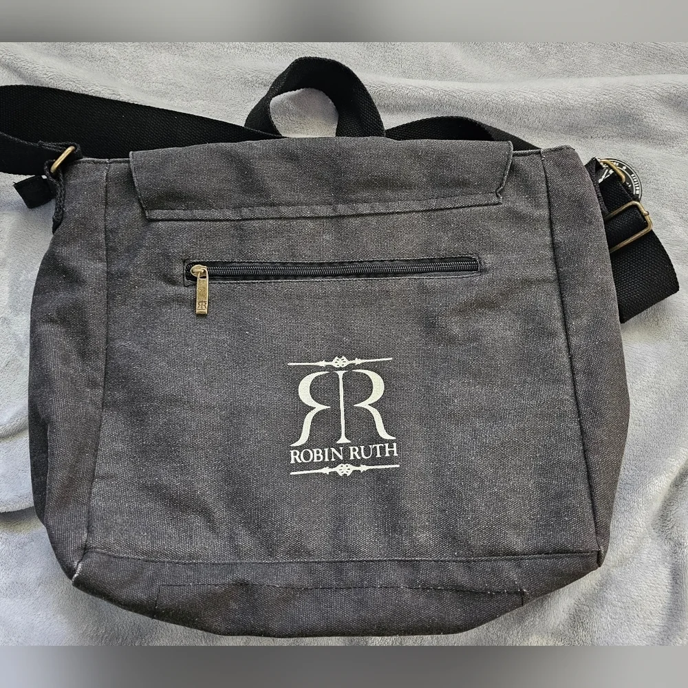 Robin Ruth canvas material